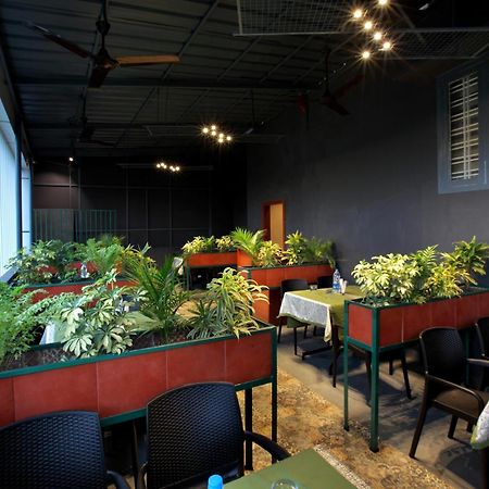 Park Residency Koothattukulam Kuttāttukulam Εξωτερικό φωτογραφία